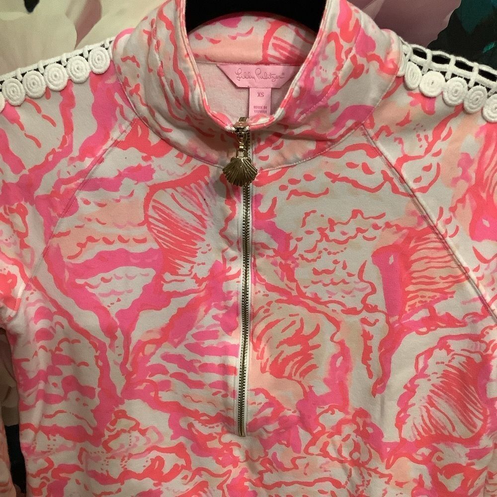 Lilly Pulitzer 3/4 zip Pink pullover.‎ - Picture 2 of 7